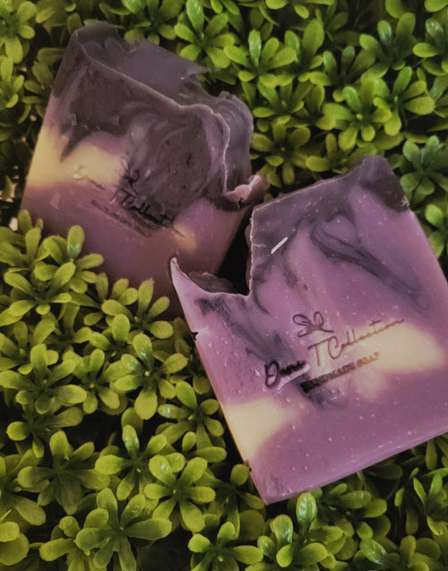 Black Raspberry Vanilla Bar Soap